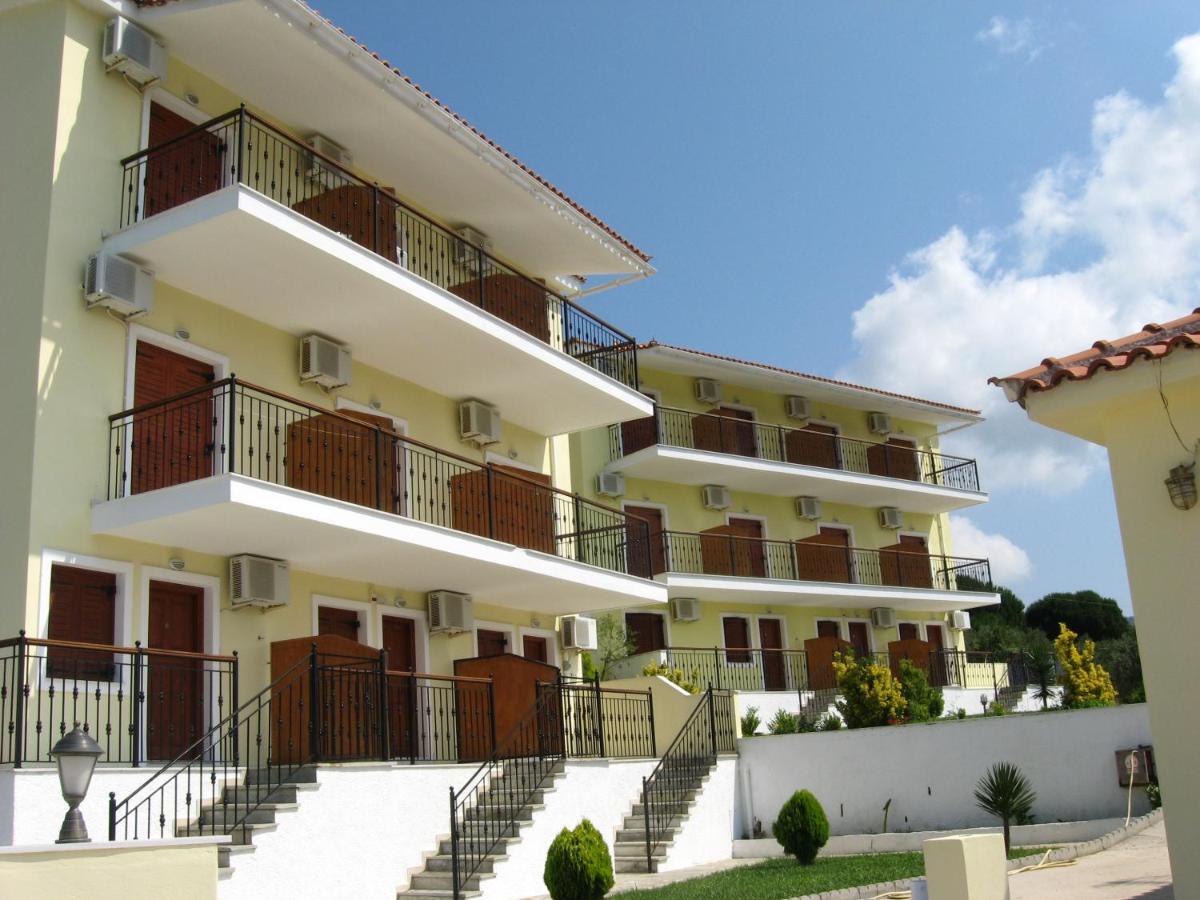 Aparthotel View