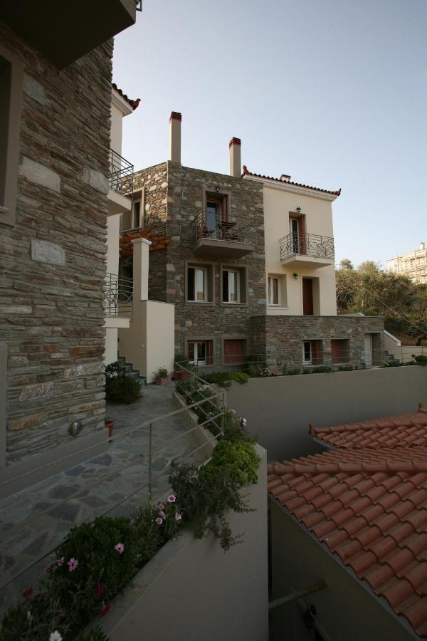 Rastoni * Andros Town