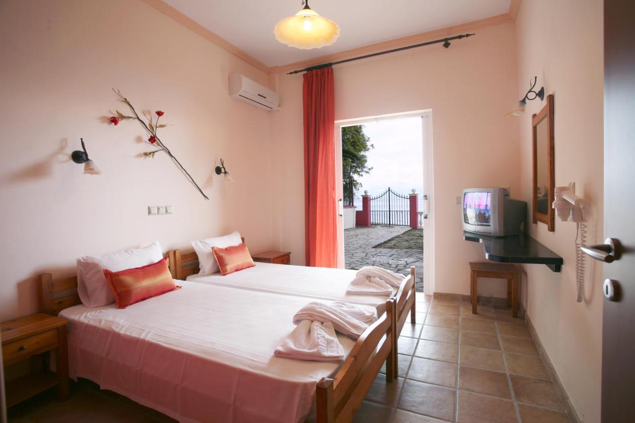 Corfu Sun Sea Side Aparthotel 3*