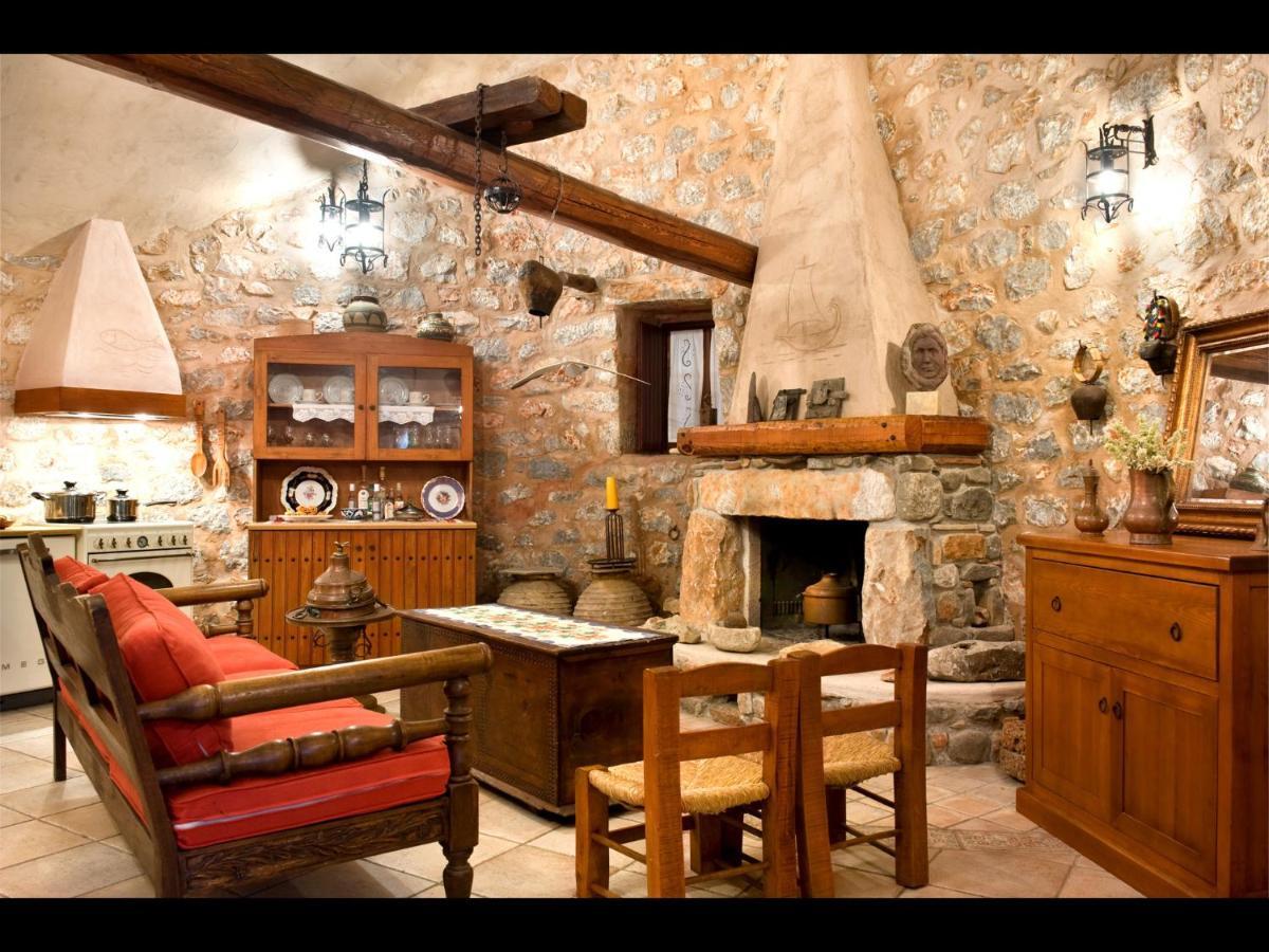 Aparthotel Arapakis Historic Castle