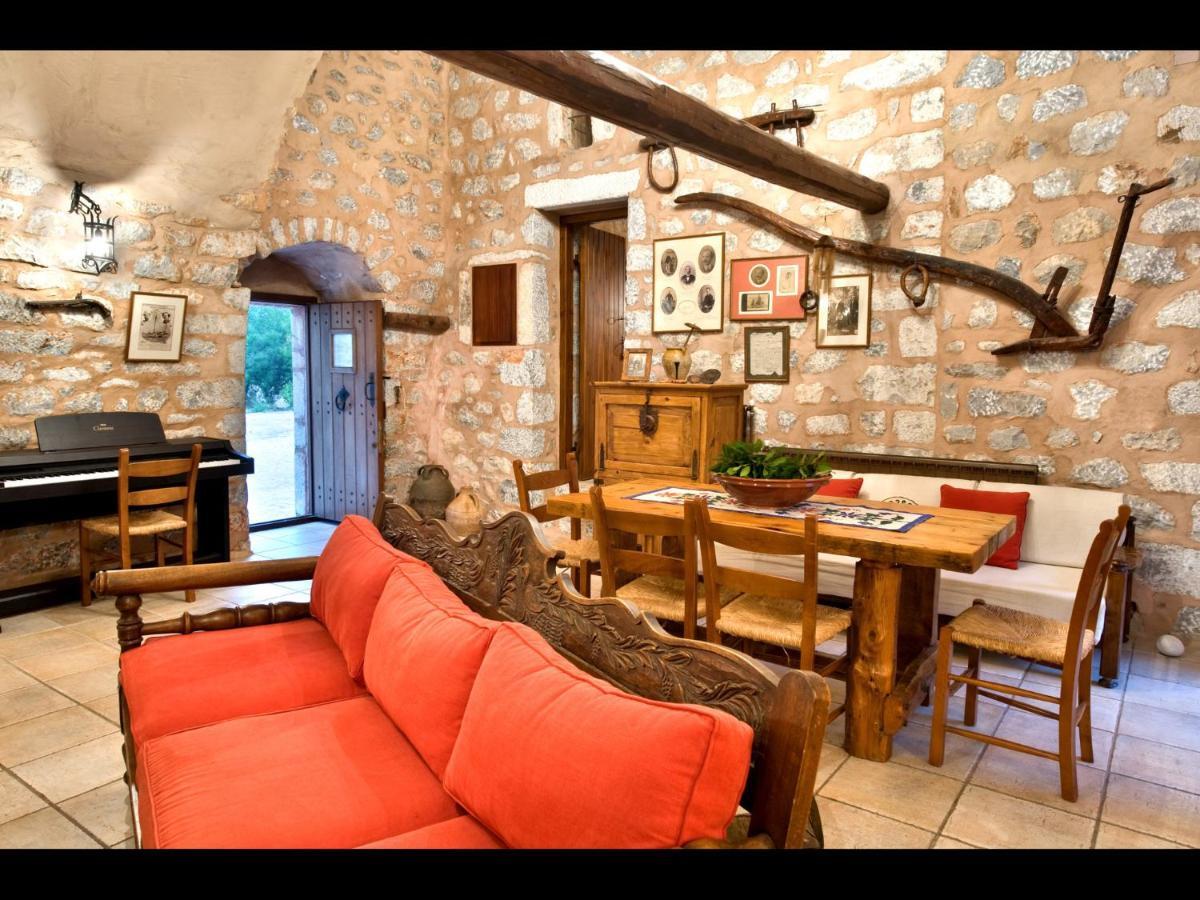 Aparthotel Arapakis Historic Castle 4*