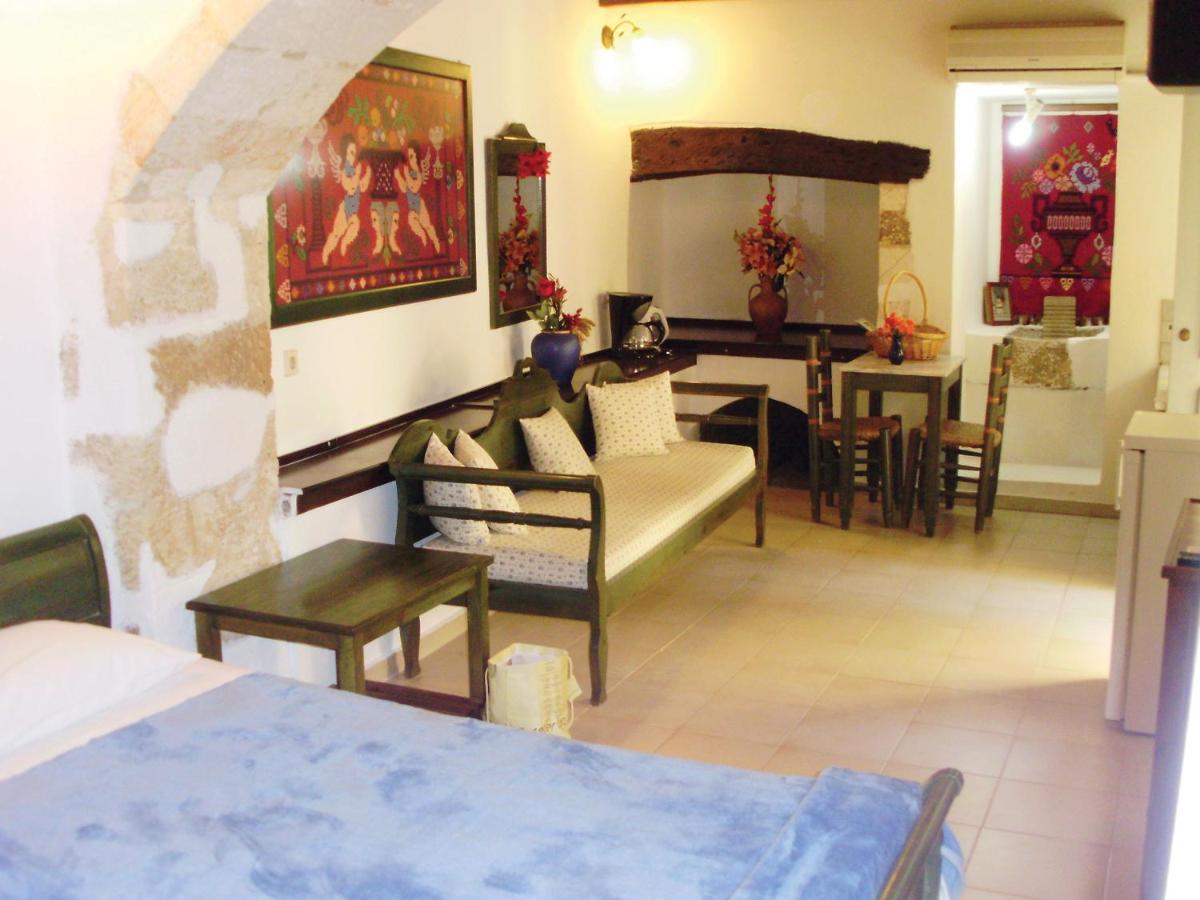Guest house Madonna Chania (Crete)
