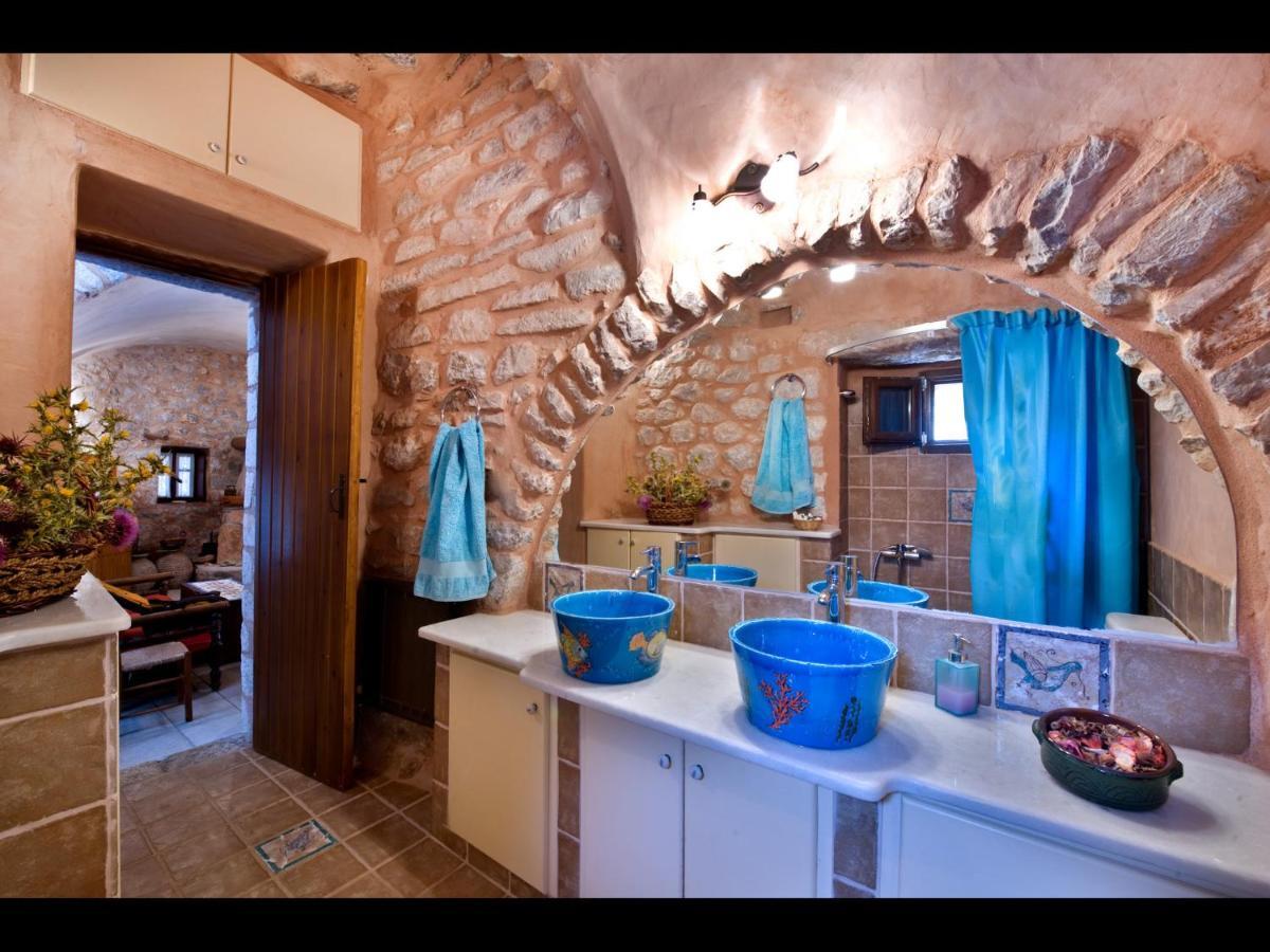 Aparthotel Arapakis Historic Castle 4*