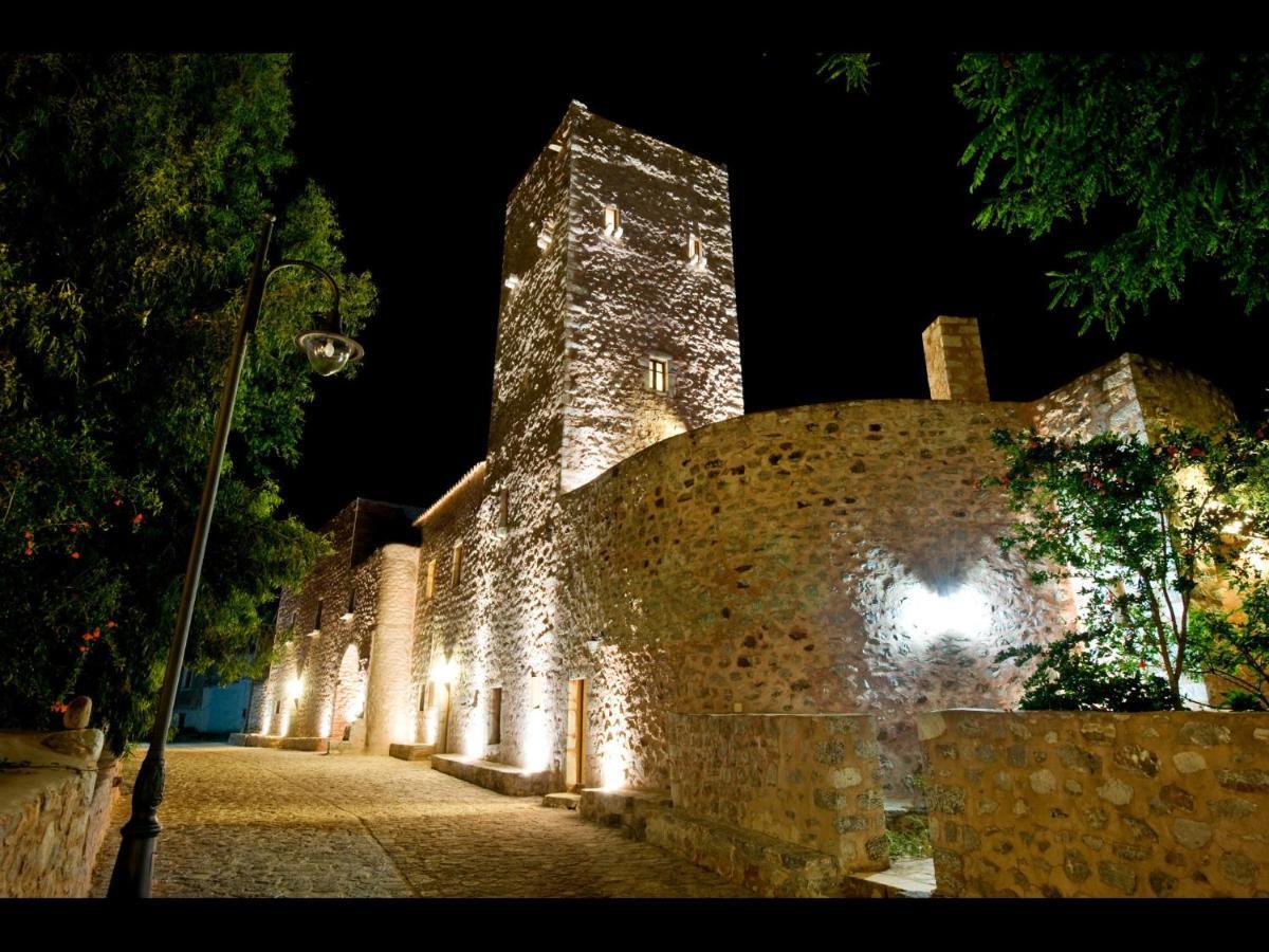 Arapakis Historic Castle Pyrgos Dirou