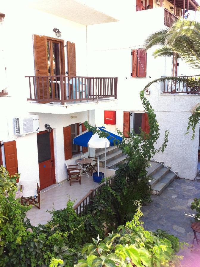 Oceanis 2* Marathokampos