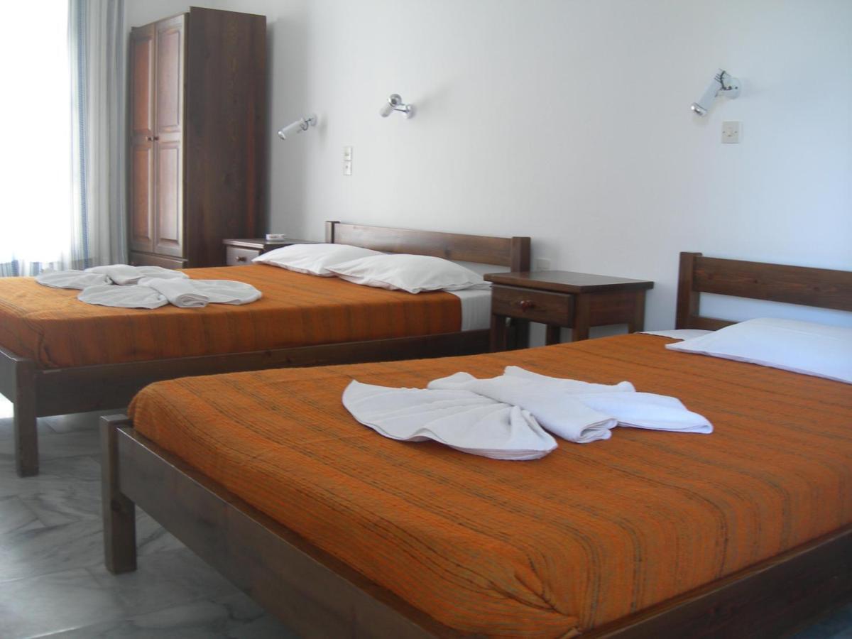 Bizas & Guest house Parikia (Paros)
