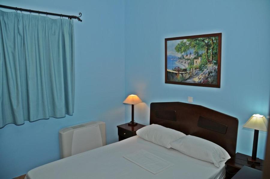 Eugenia Aparthotel 3*