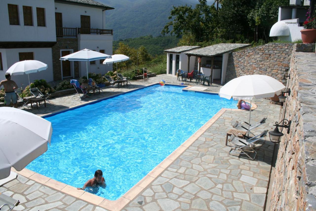 Vrionis Hotel