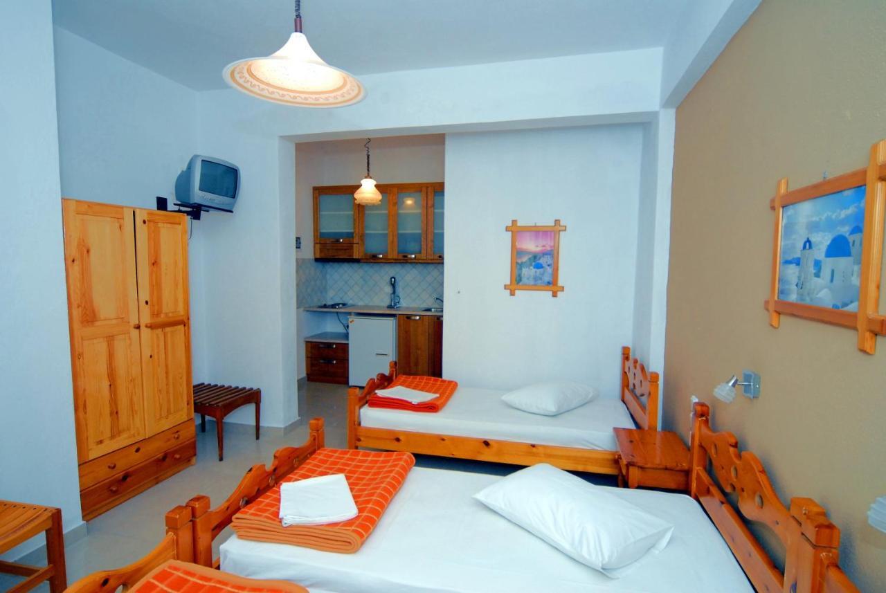 Aiolos House Guest house *