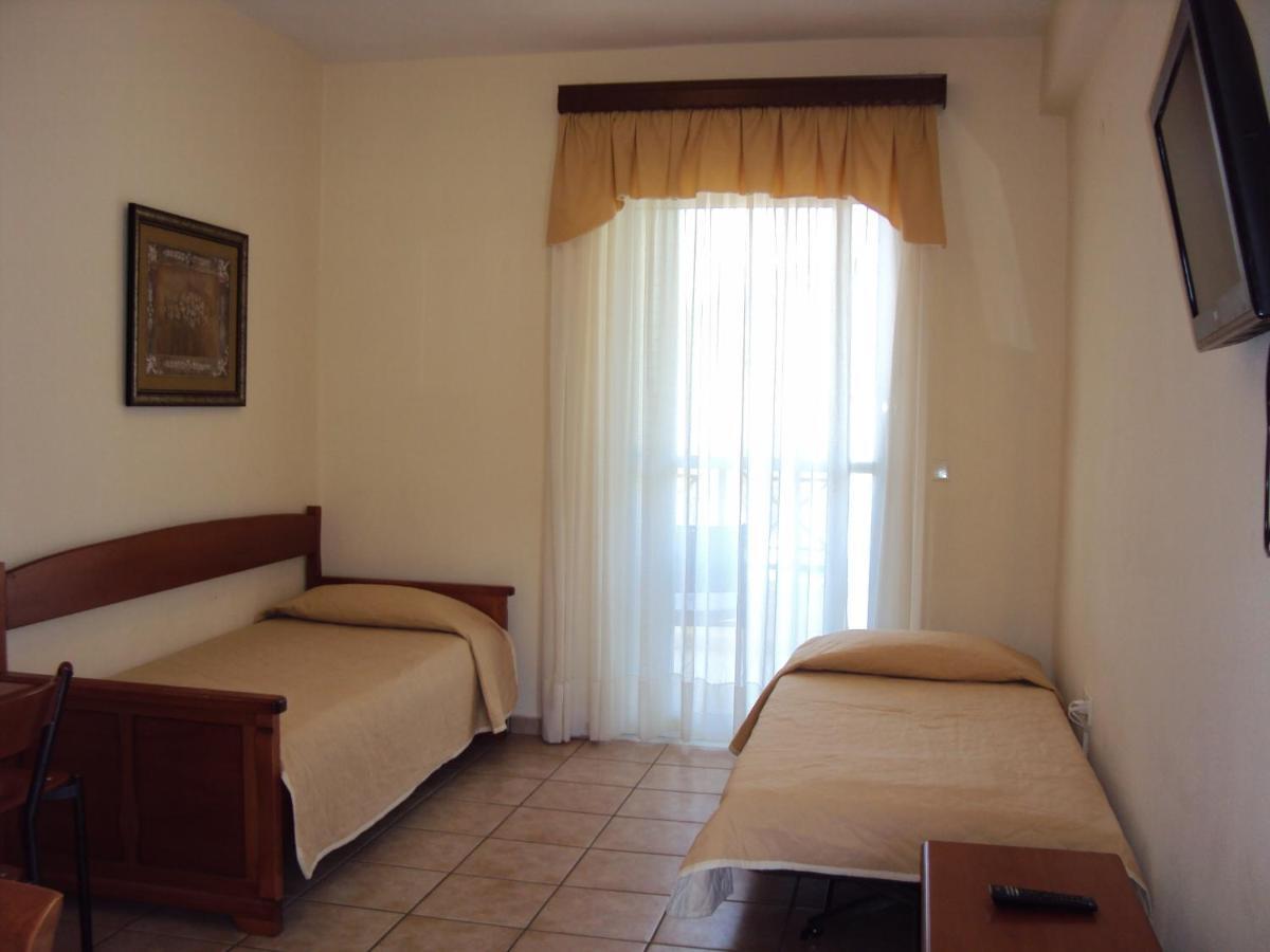 Amalia Aparthotel