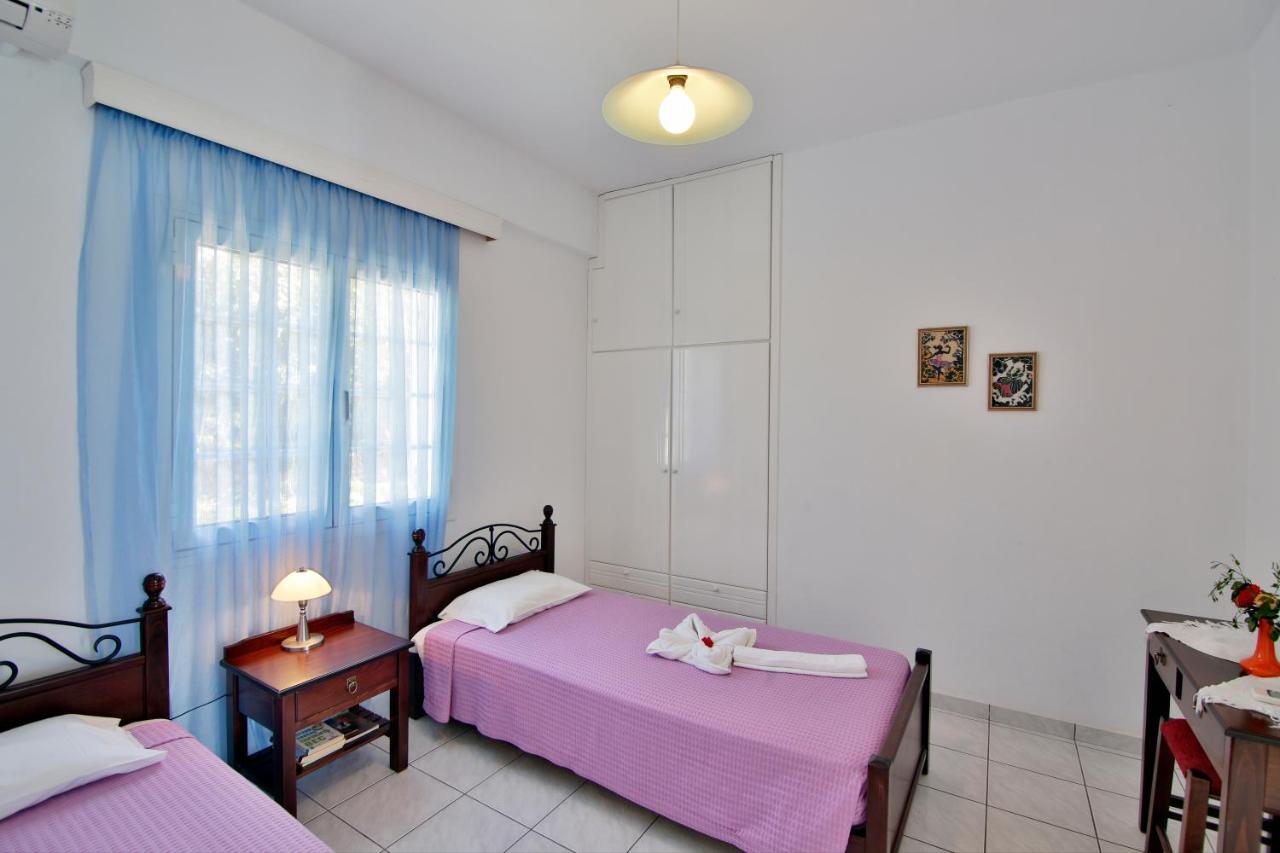 Isadora * Almyrida (Crete)