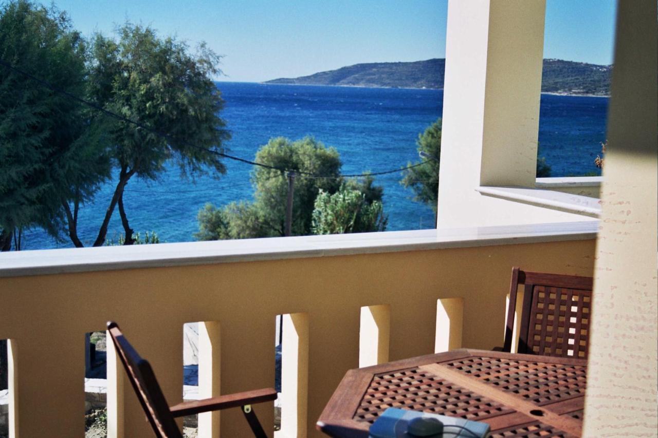 Sea Breeze Chios Apartment