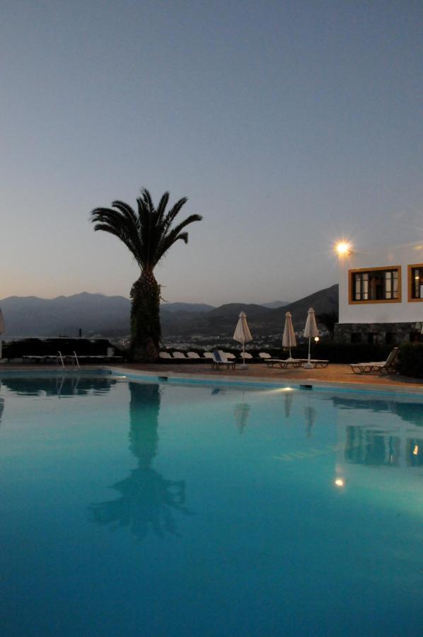 Village & Hotel 4*