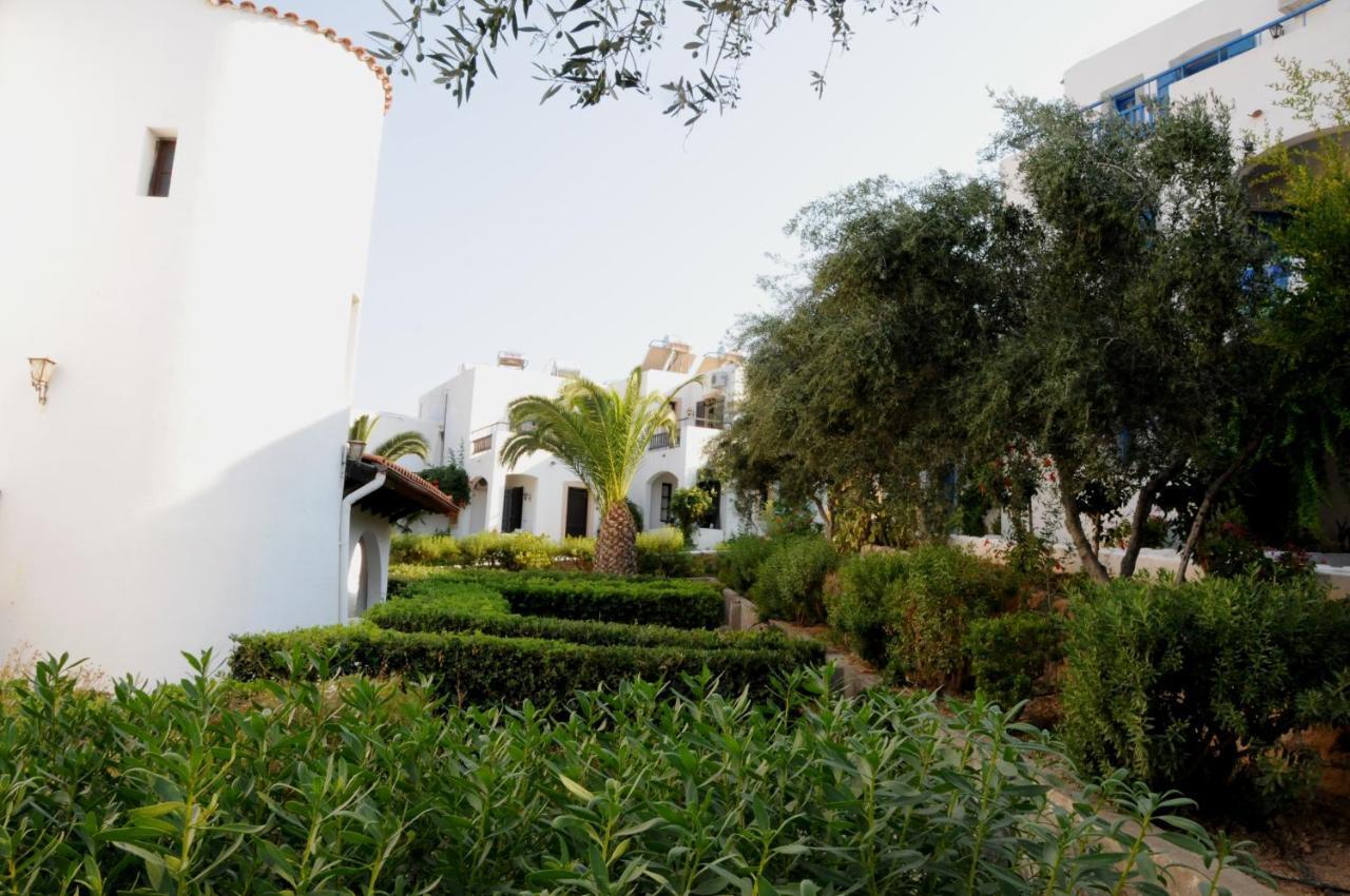 Hotel Village & Hersonissos (Crete)