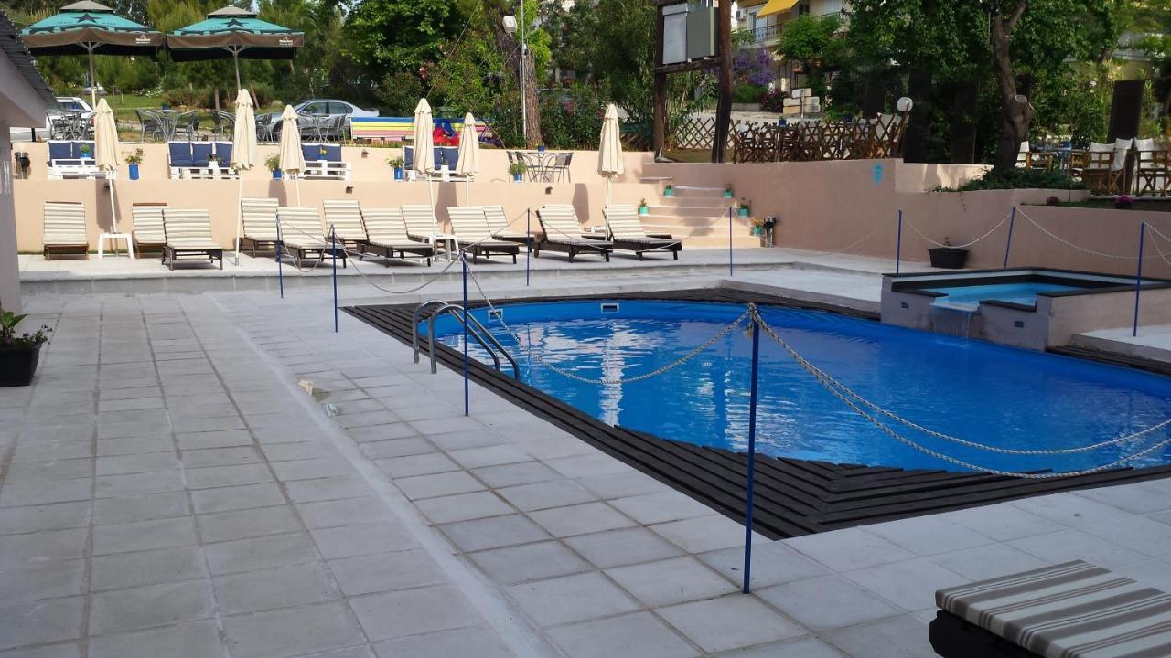 Golden Hotel