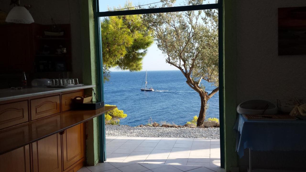 Kavos Bay Seafront Agia Marina (Aegina)