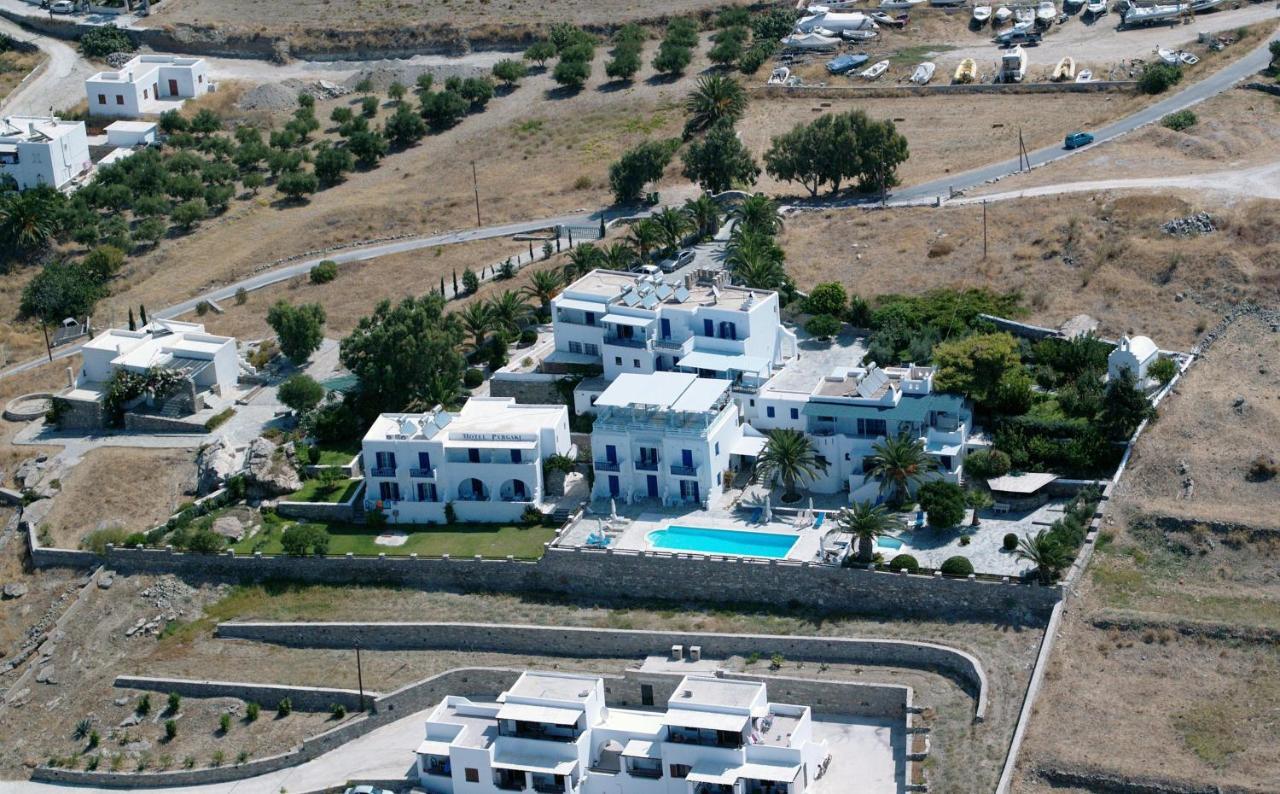 Pyrgaki Parikia (Paros)