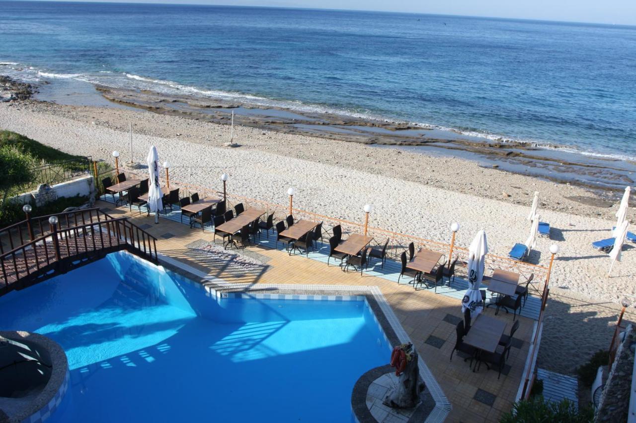 Pebble Aparthotel Plomari