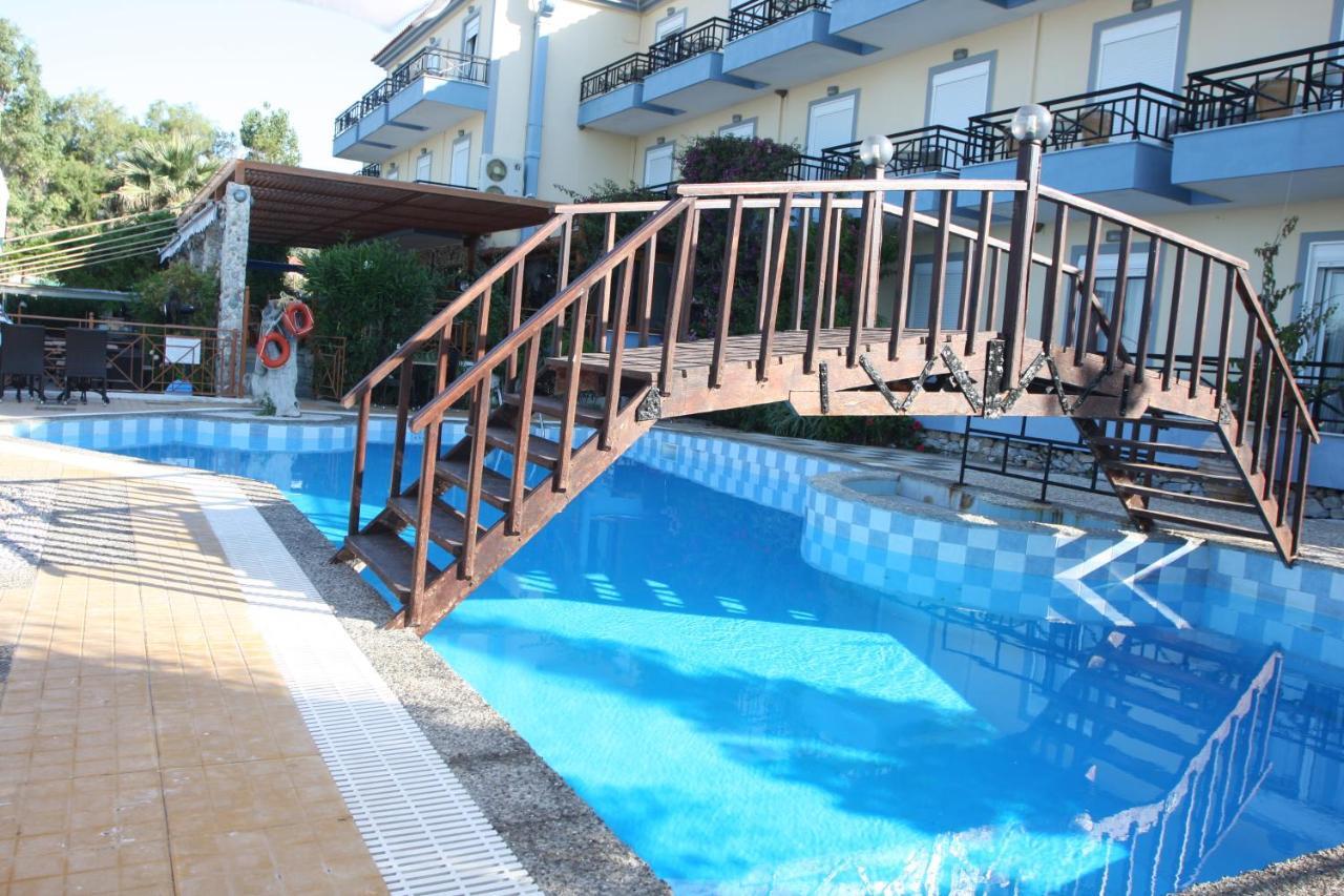 Aparthotel Pebble Plomari
