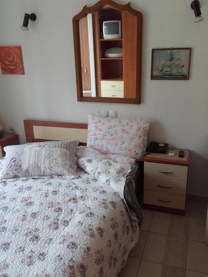 Aparthotel Fotini Kamena Vourla