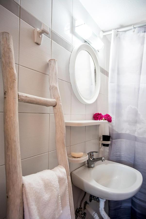 Salty Sea At Center Apartment Naousa (Paros)