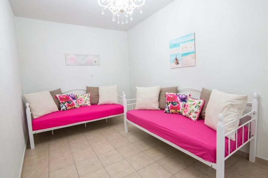 Holiday home Philoxenia House! Maisonette In Front Of The Sea! *