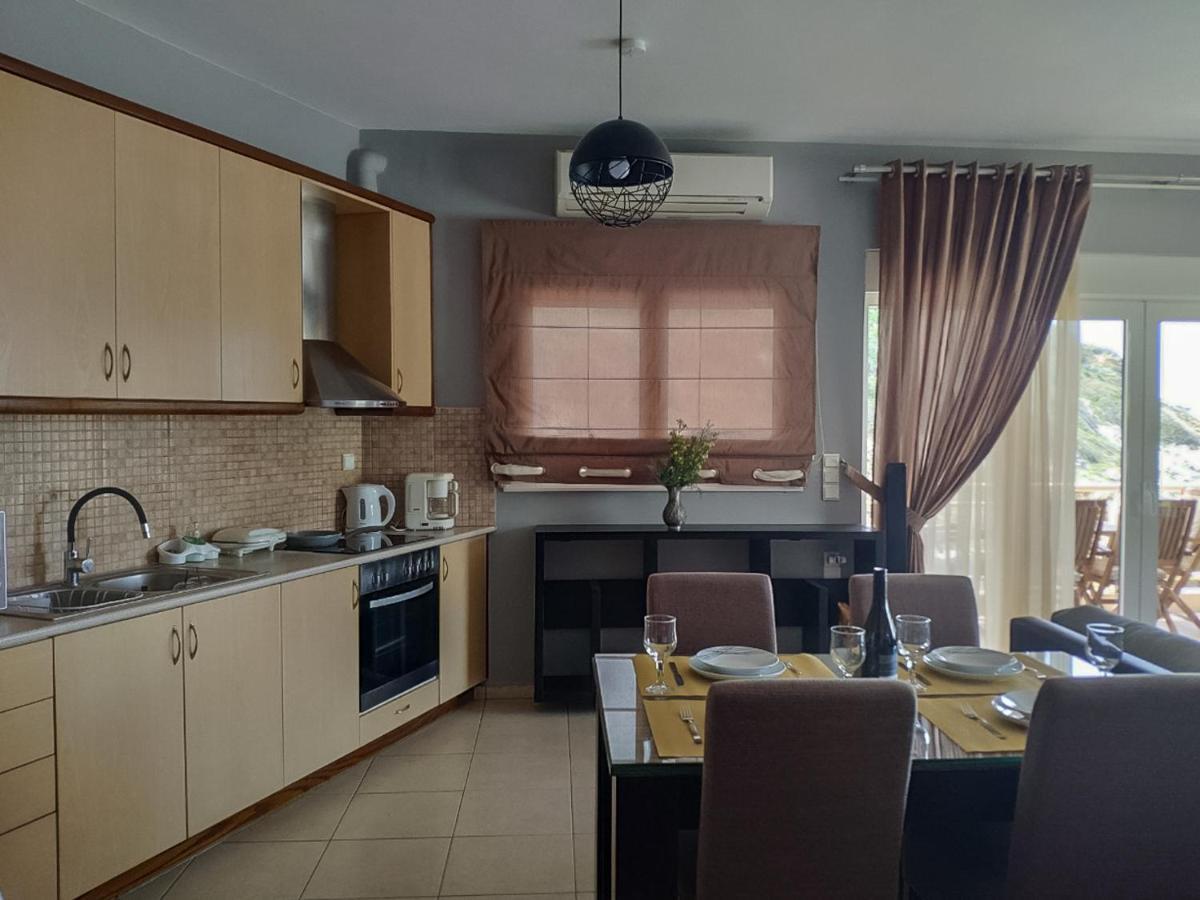 Apartment Luxury Seaside House In Mades Heraklion Agia Pelagia (Crete)