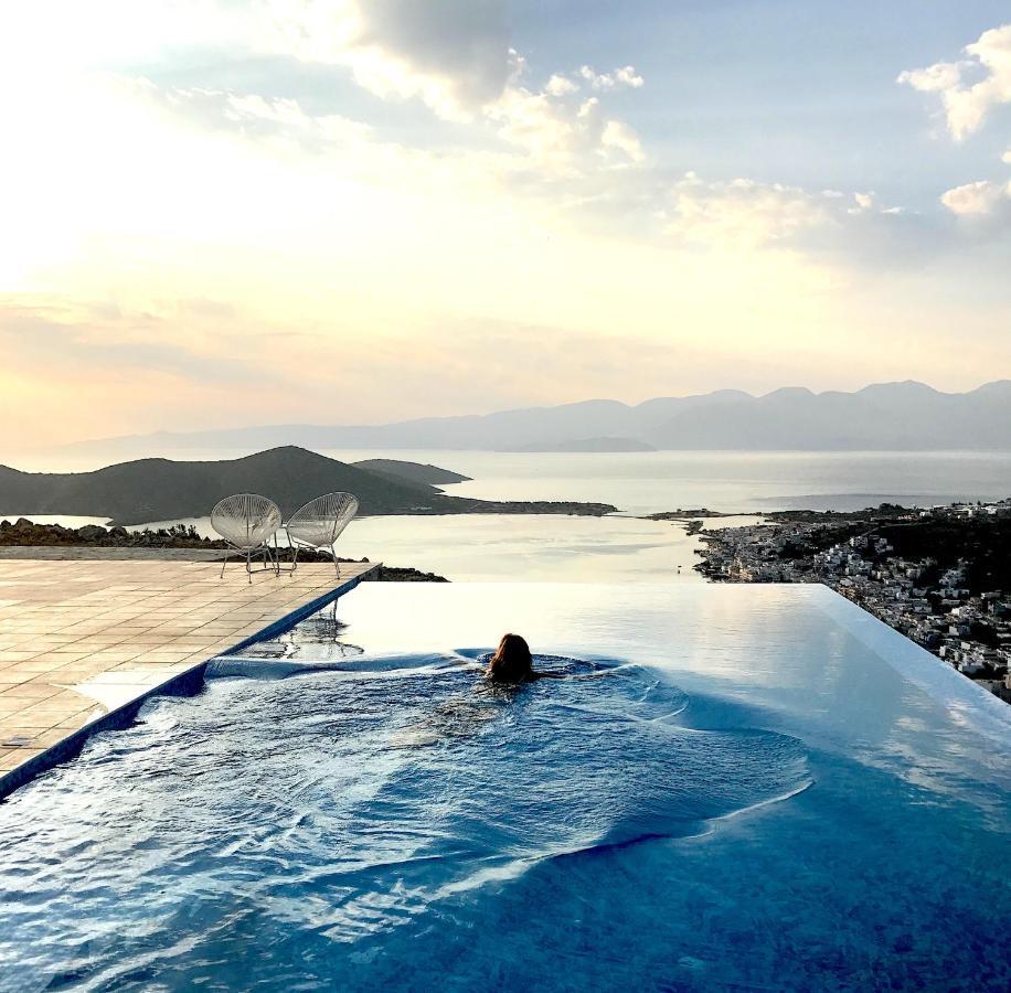 Estee, Luxury With Private Infinity Pool And Jacuzzi Villa