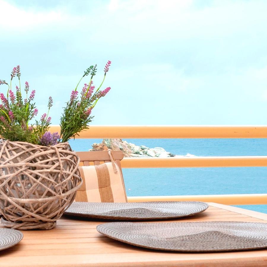 Apartment M&n Luxury Family 10meters From The Sea *