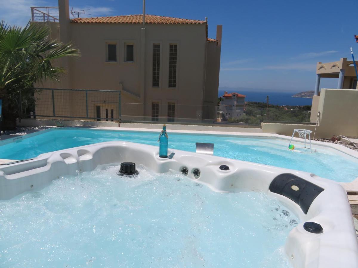 Thimari Sports & With Private Pool And Jacuzzi Holiday home *