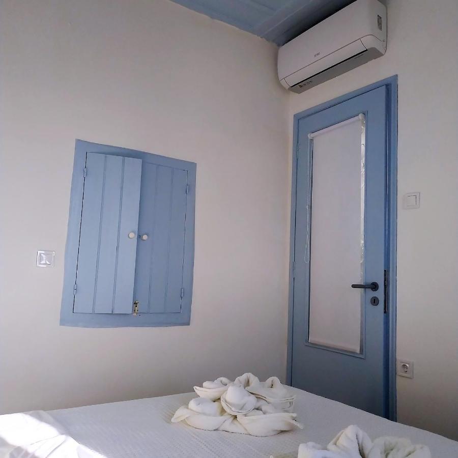 Ariadne,traditional In Centre Of Poros * Poros Town