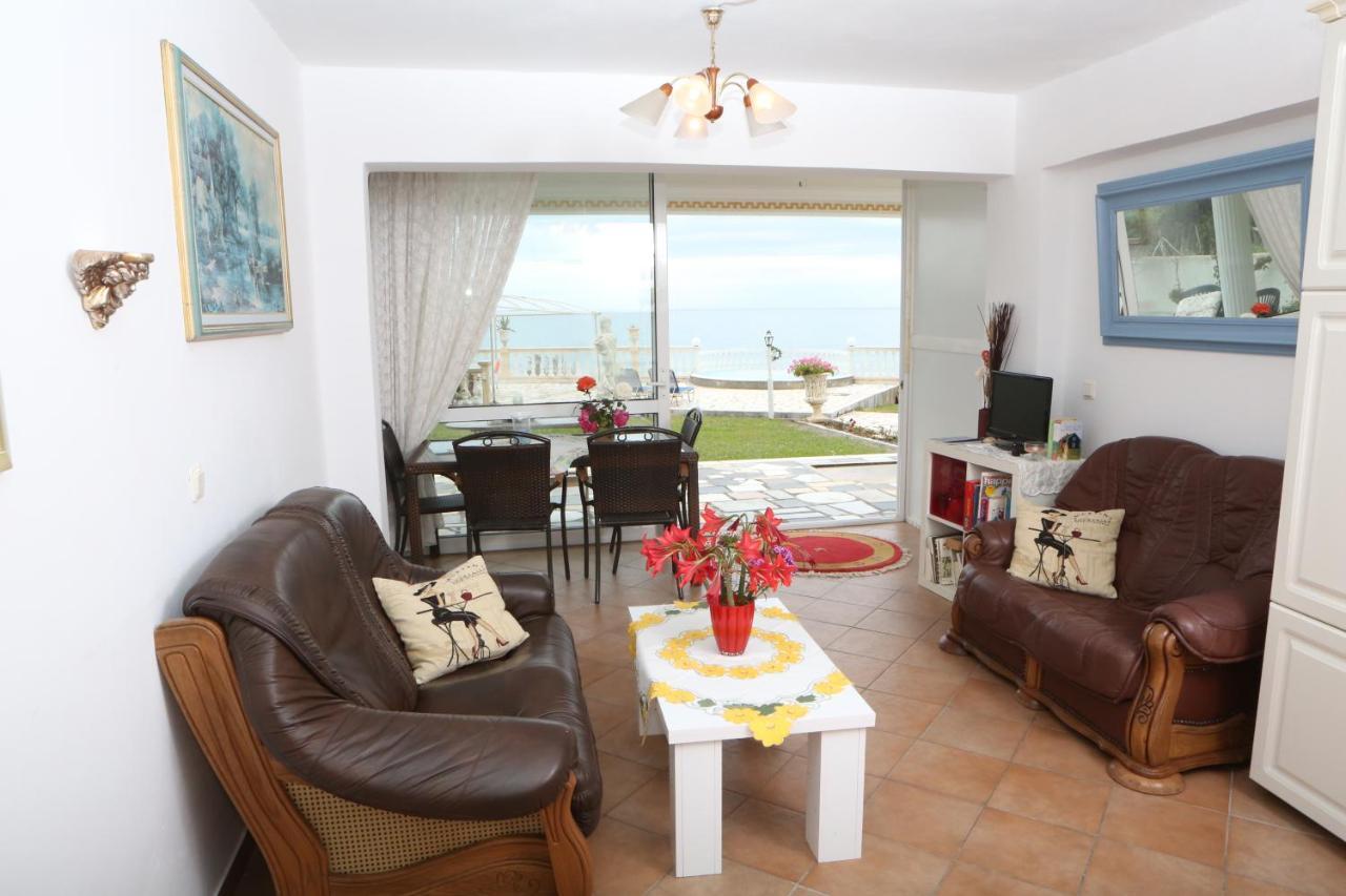 Isabel Apartment