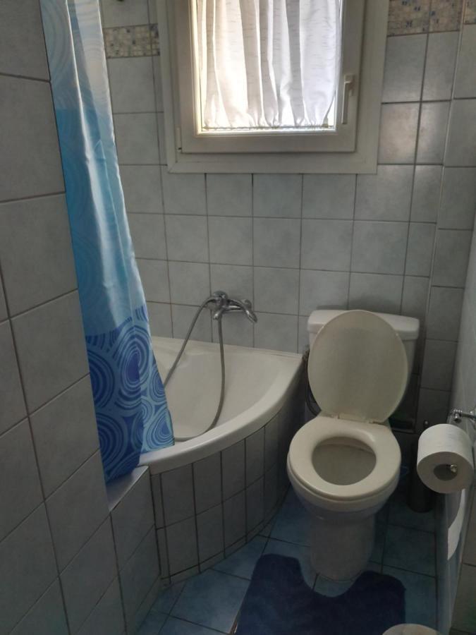 Christos House-- Comfortable With Great View And Private Parking ! *