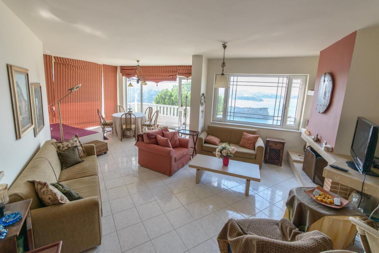 Lygaria Villa