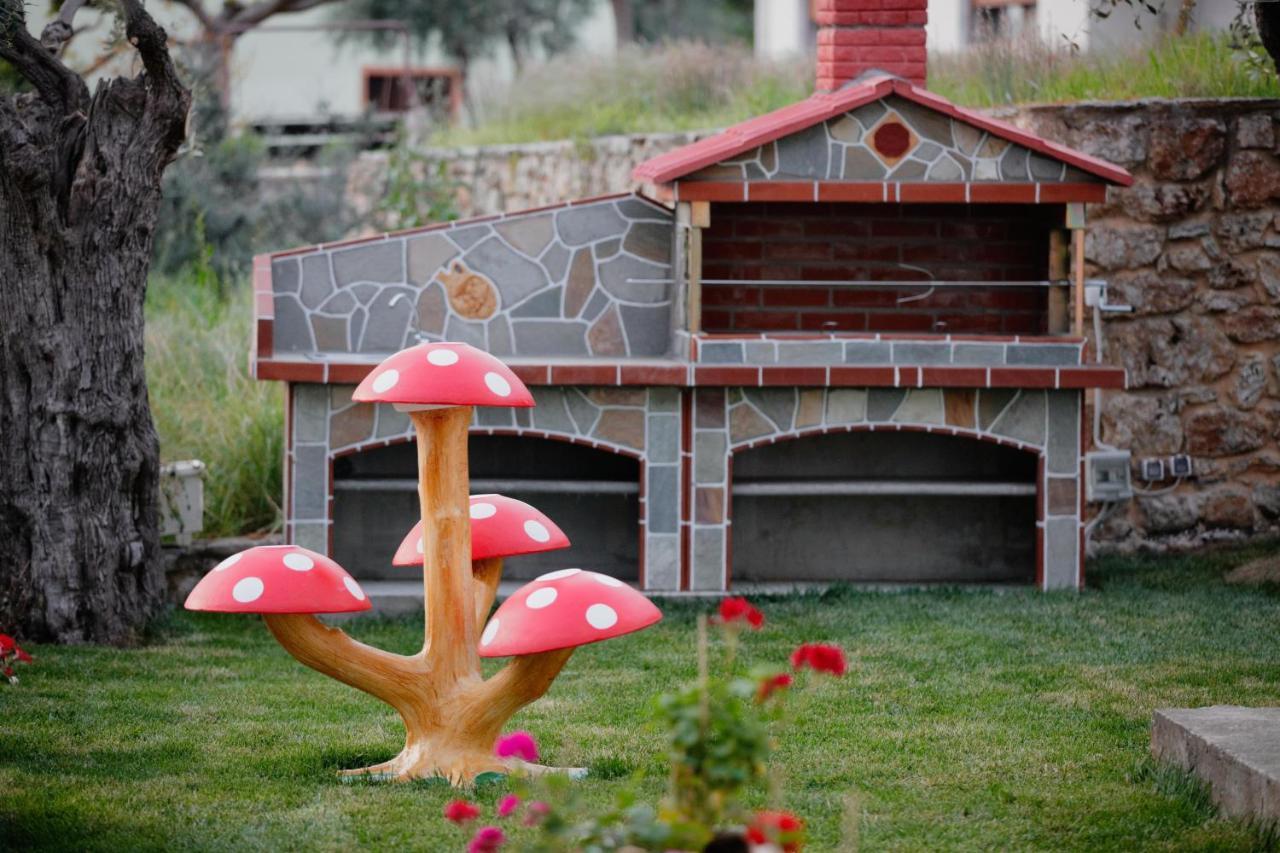 Loridis Villa *