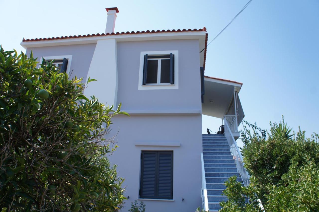 Holiday home Magdalini House *