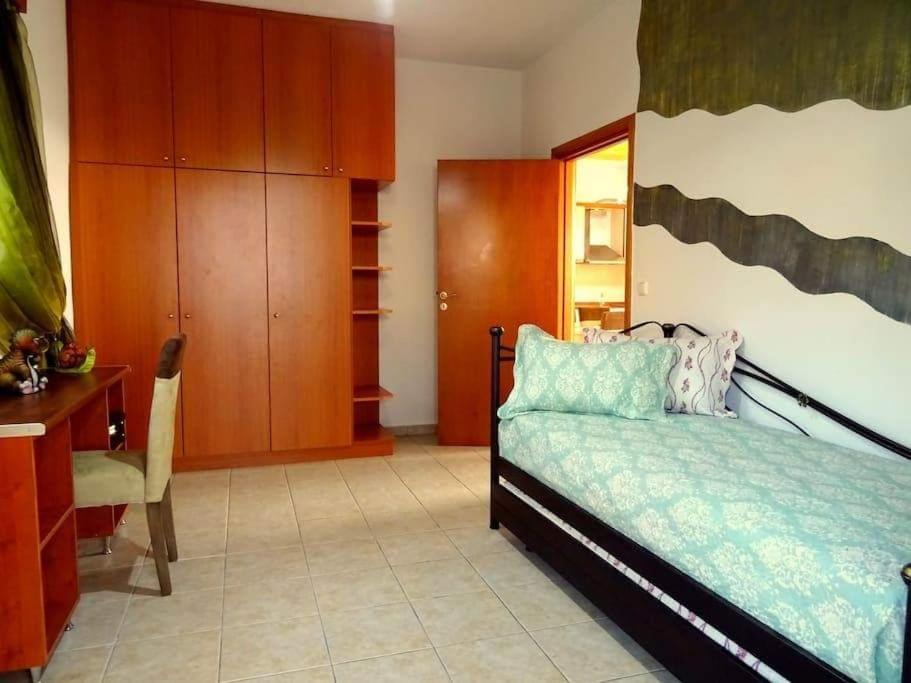 Cozy In Paradisi Apartment