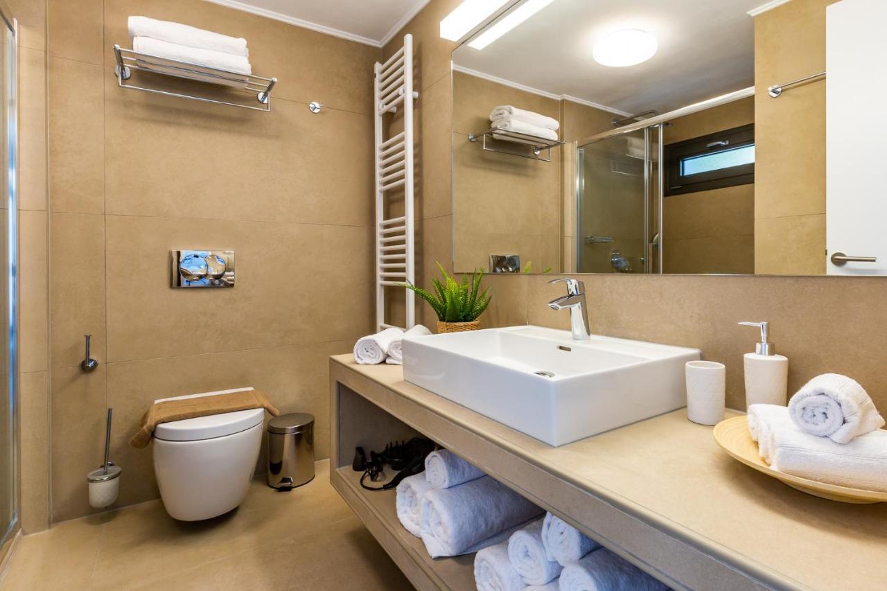 Antigone Luxury Retreat