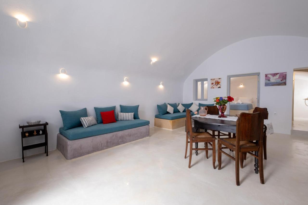 Labyrinth Traditional Villa *