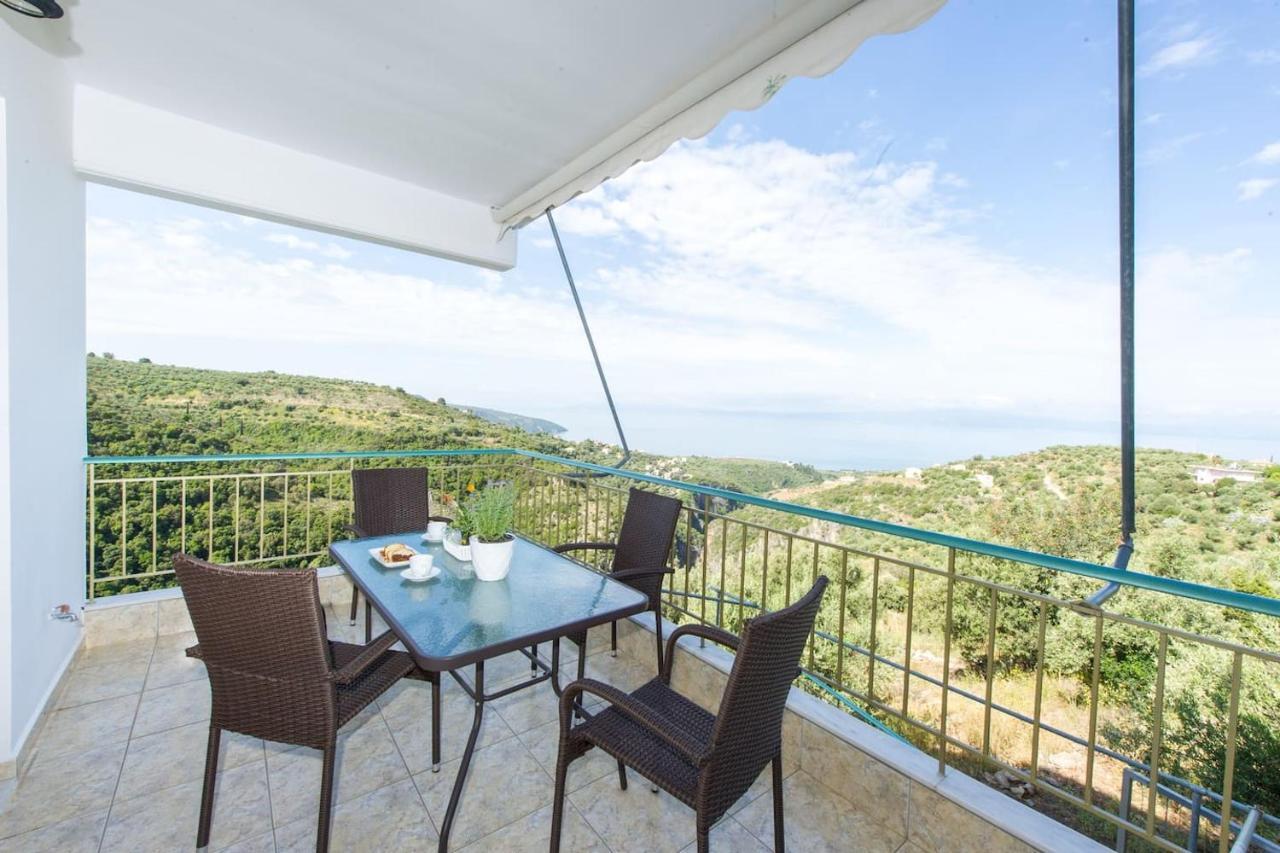 Breathtaking Sea View, Close To The Holiday home