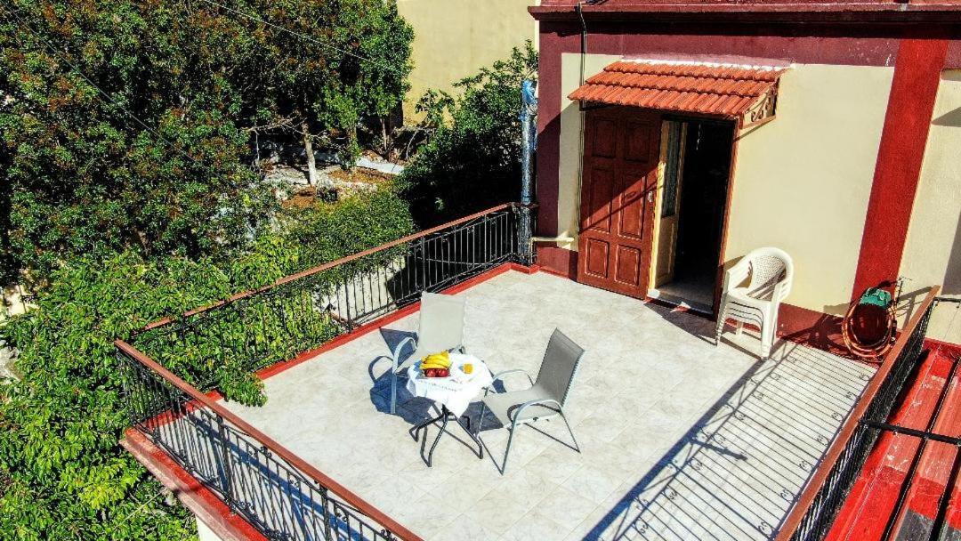 Agnanti House Holiday home *