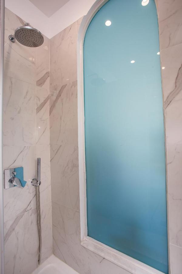 Ammos Luxury Apartment *