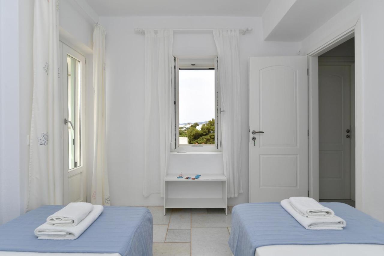 Dinos Aliki (Paros)