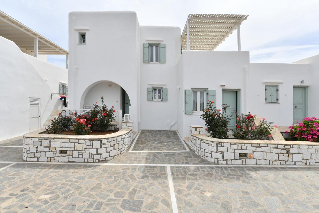 Dinos Villa