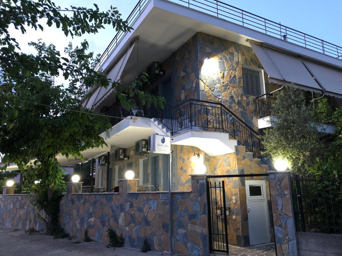 Kakovatos Apartment