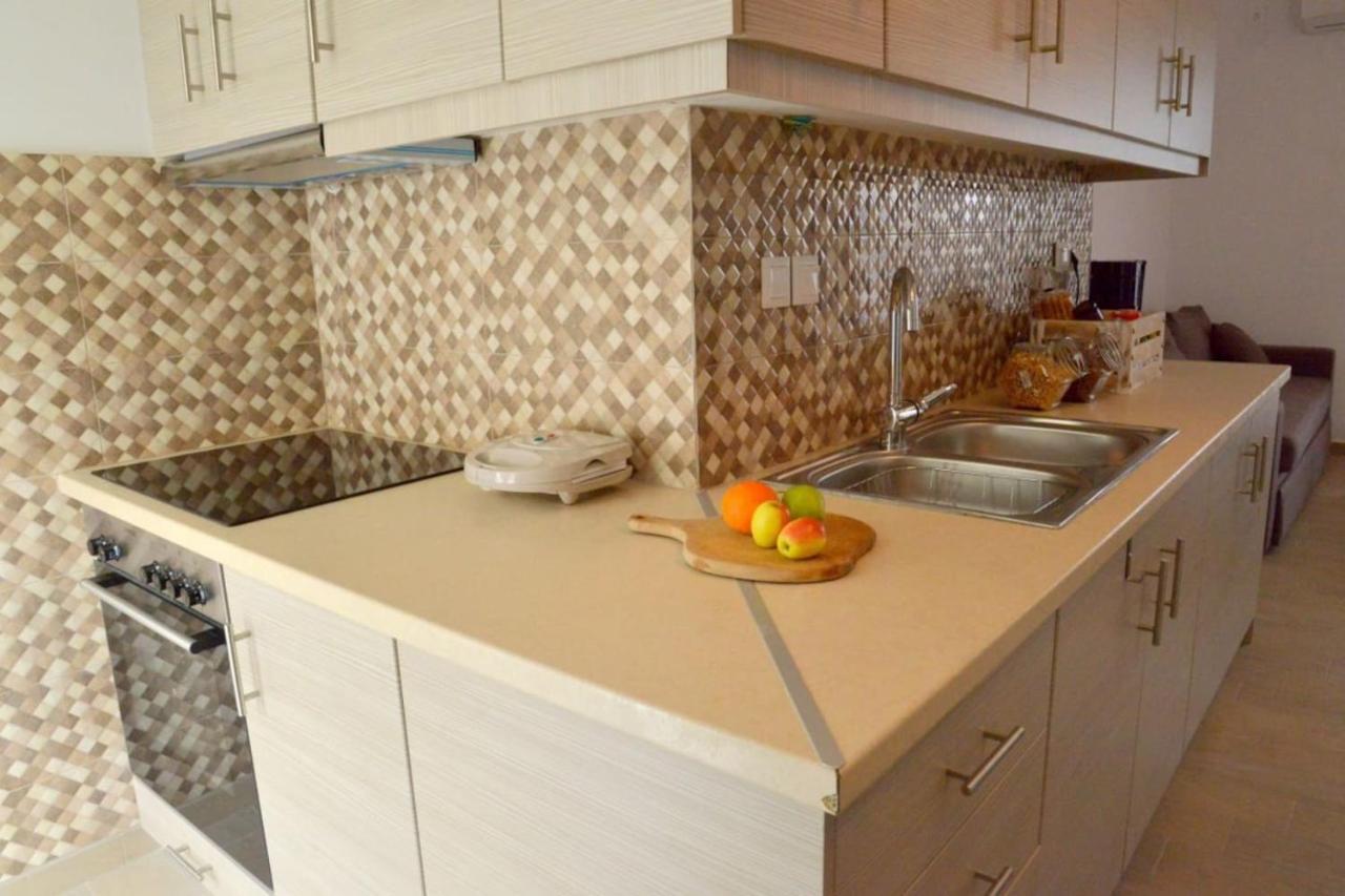 Katy House Adamantas (Milos)