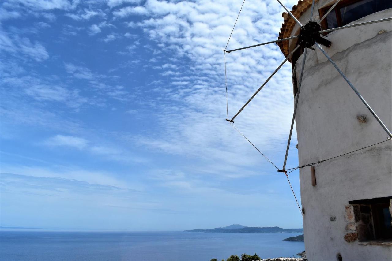 Anemomilos