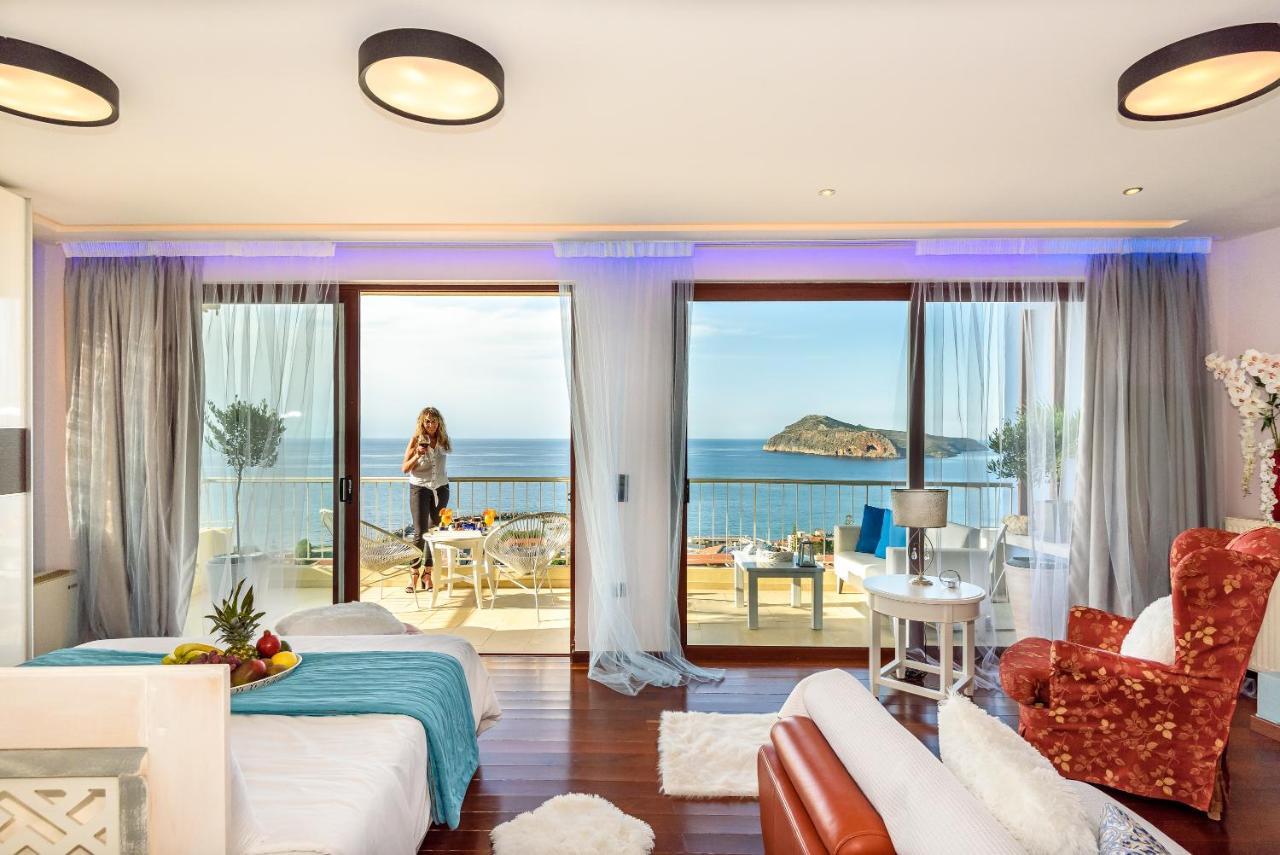 Apartment Blue By Cosmos *