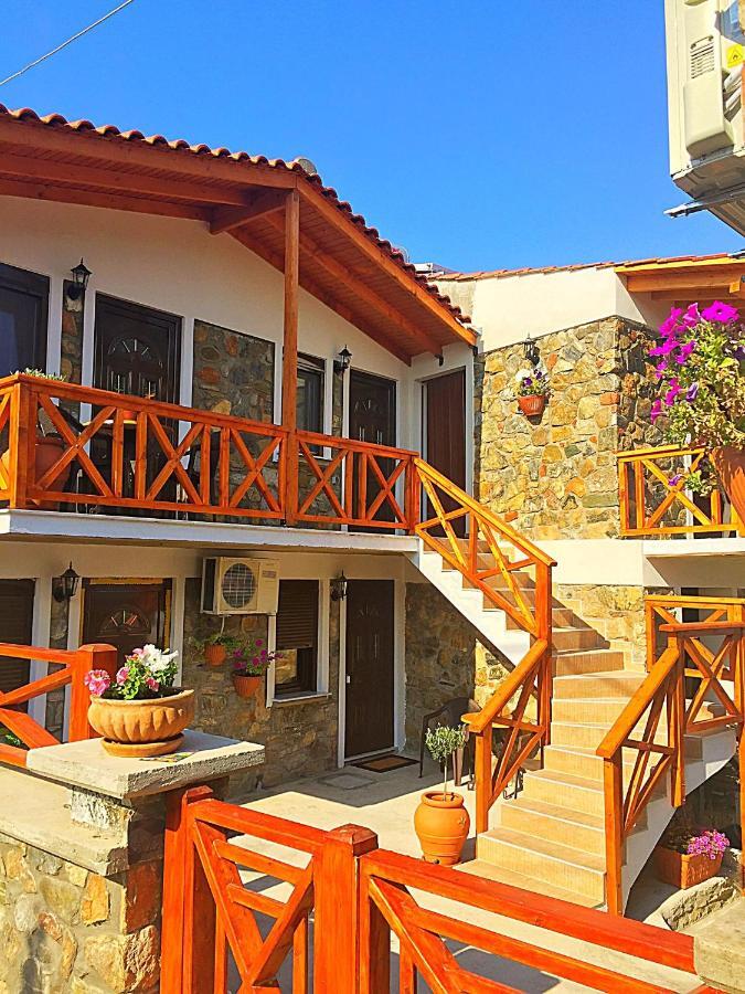 Villa Makri Holiday home *