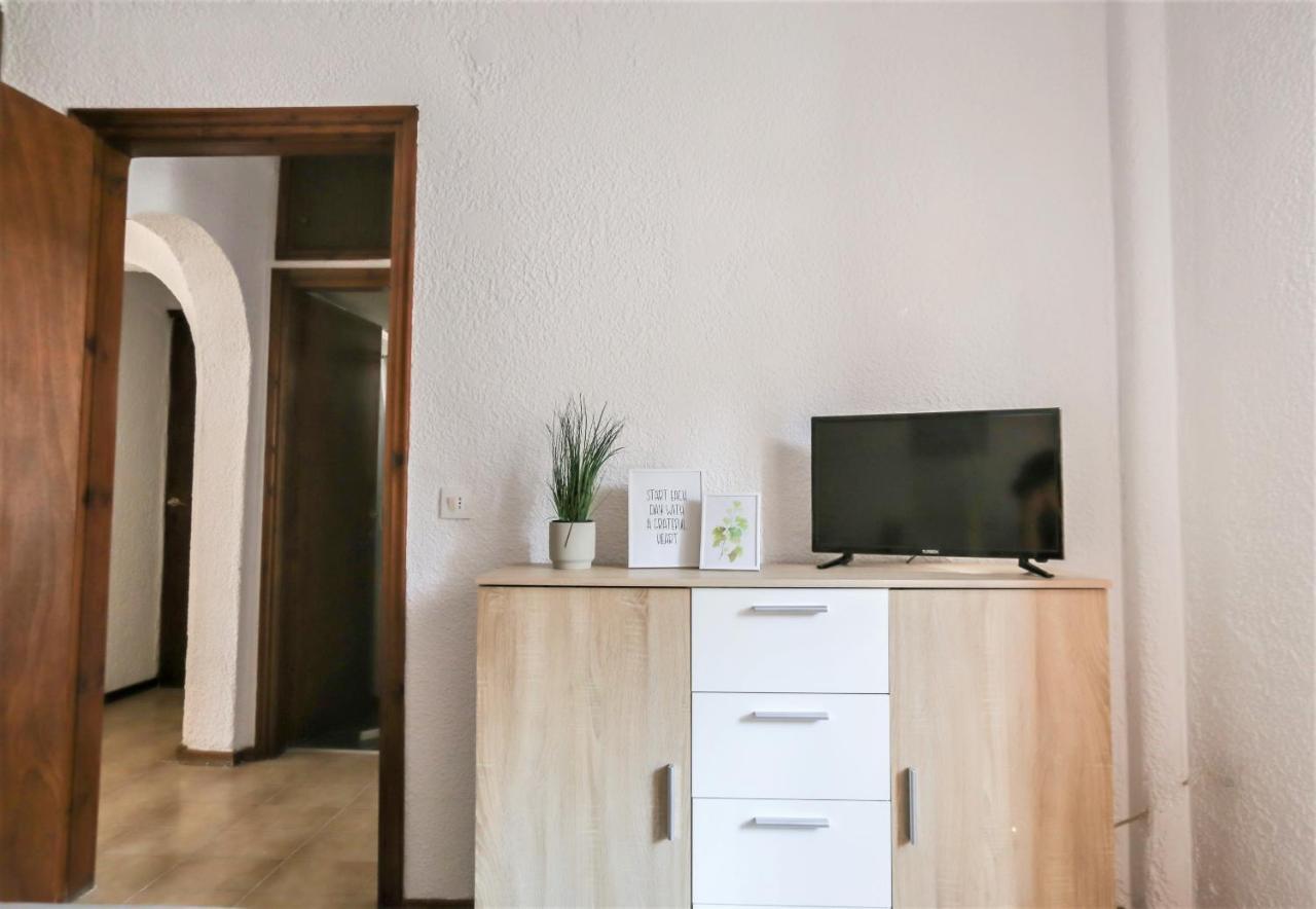 Beachfront Deluxe Apt. Pefkochori